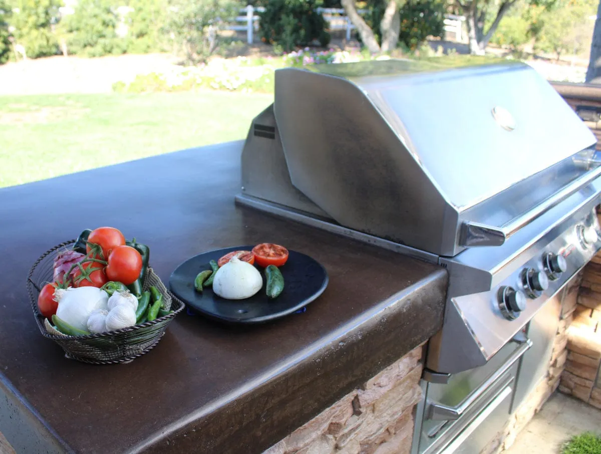 Authentic Chamba Comal - Black Clay Concave Griddle for Heating Tortillas and Roasting Veggies  - Stovetop & Oven Safe  Handmade in Colombia