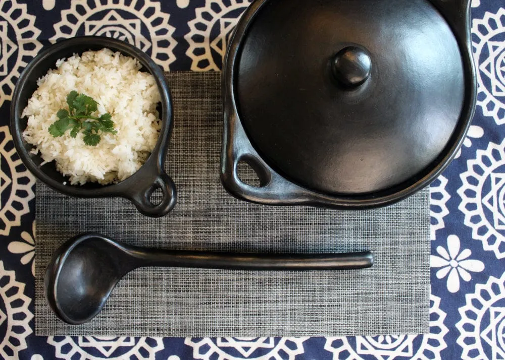 Authentic Chamba Covered Oval Roaster--Elegant. All-Natural Black Clay Casserole for Braising. Roasting. Baking and Serving Chicken. Roasts and More- Stovetop & Oven Safe  Handmade in Colombia