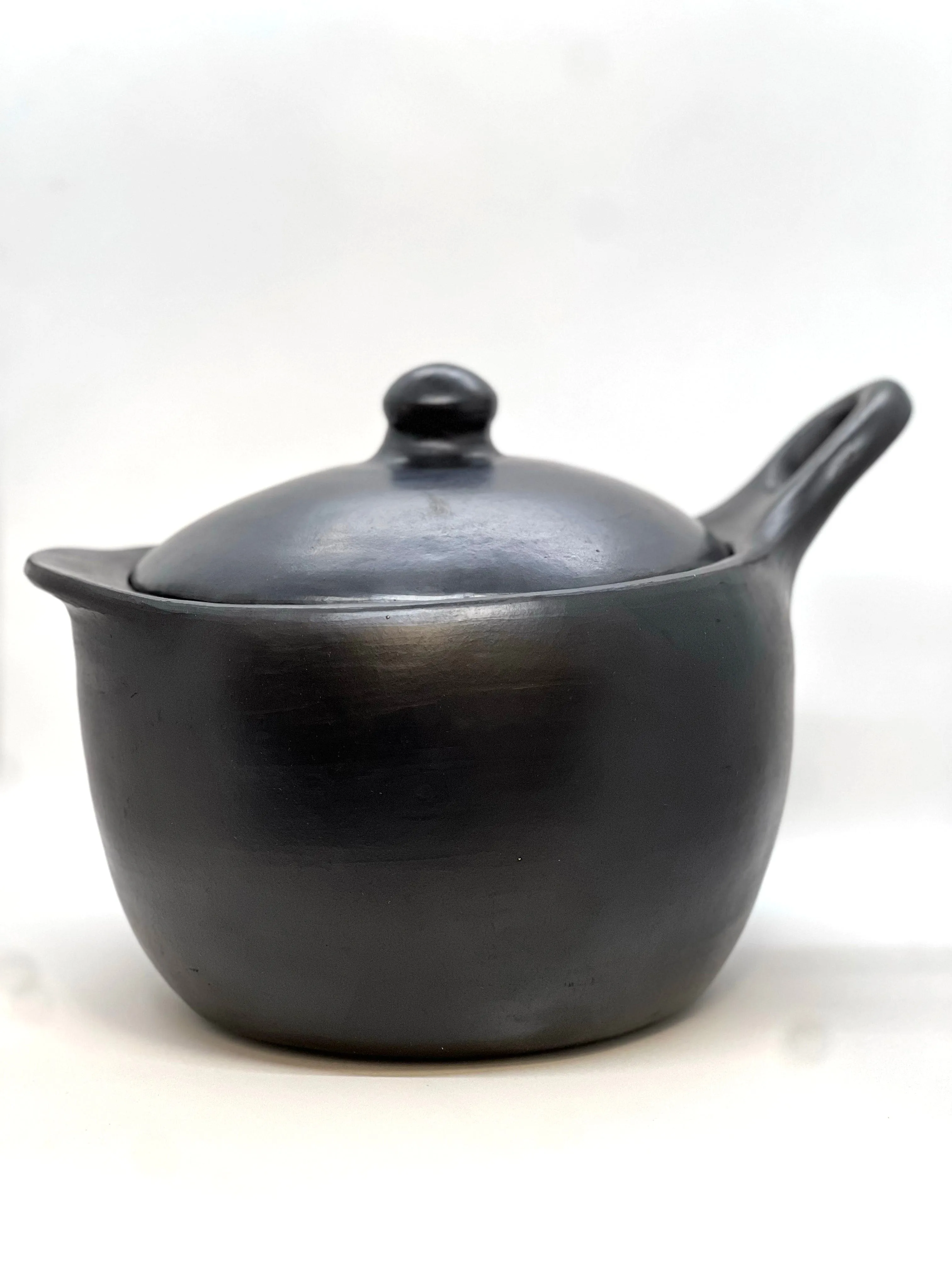 Authentic Chamba Sauce Pan w/ Cover - Elegant. Versatile All-Natural Black Clay Pot w/ Handle for Slow. Even Cooking of Veggies. Rice and More - Stovetop & Oven Safe - Handmade in Colombia