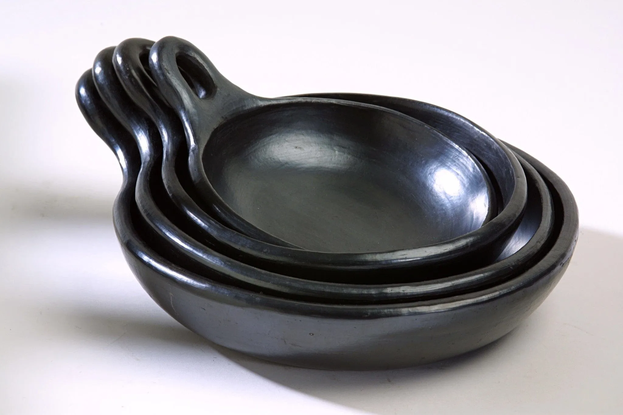 Authentic Chamba Saute Pan - All-Natural Black Clay Frying Pan - Stovetop & Oven Safe  Handmade in Colombia