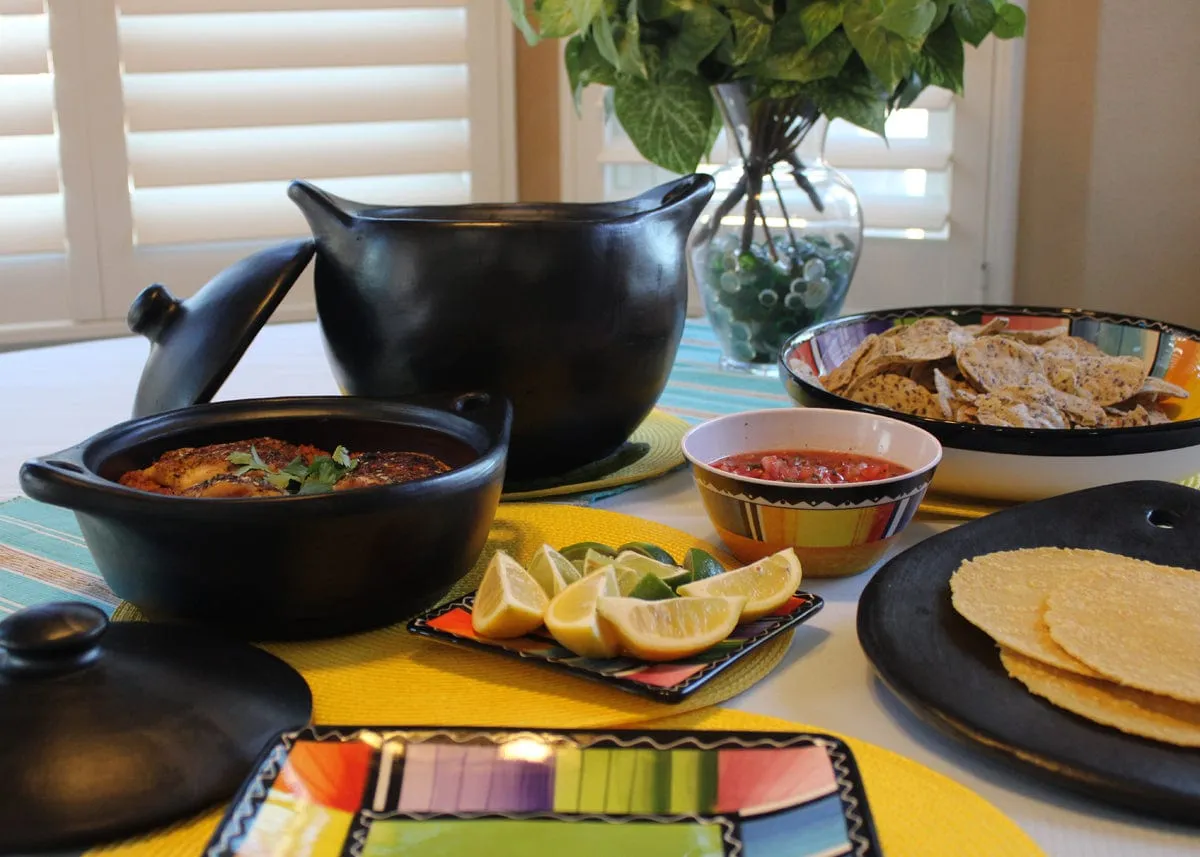 Authentic Chamba Soup & Bean Pot - Elegant. All-Natural Black Clay Pot with Cover for Slow. Even Cooking - Stovetop & Oven Safe - Handmade in Colombia