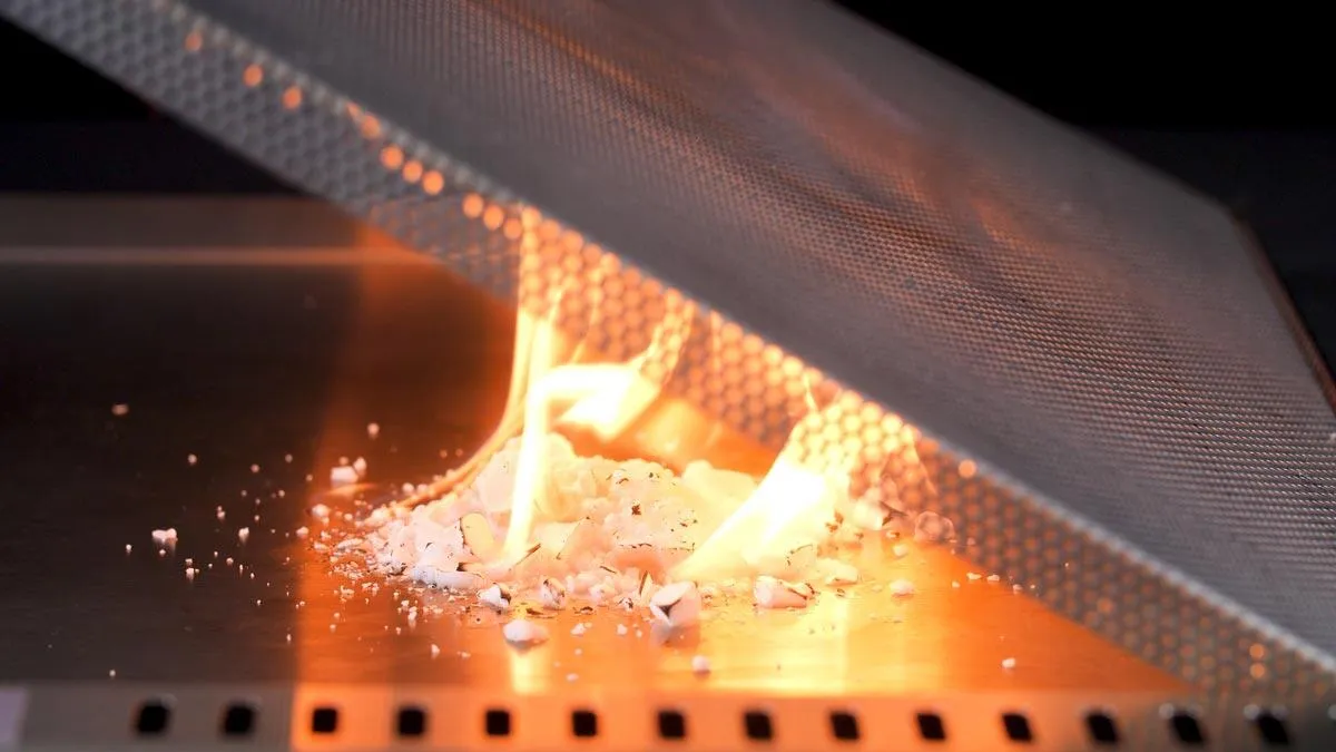Blaze Grills BLZ4PRODPFG Blaze Drip Tray Flame Guard