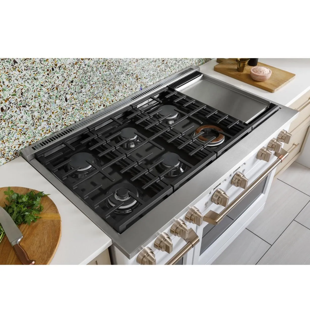 Cafe C2Y486P4TW2 Caf&#8482; 48 Smart Dual-Fuel Commercial-Style Range With 6 Burners And Griddle (Natural Gas)