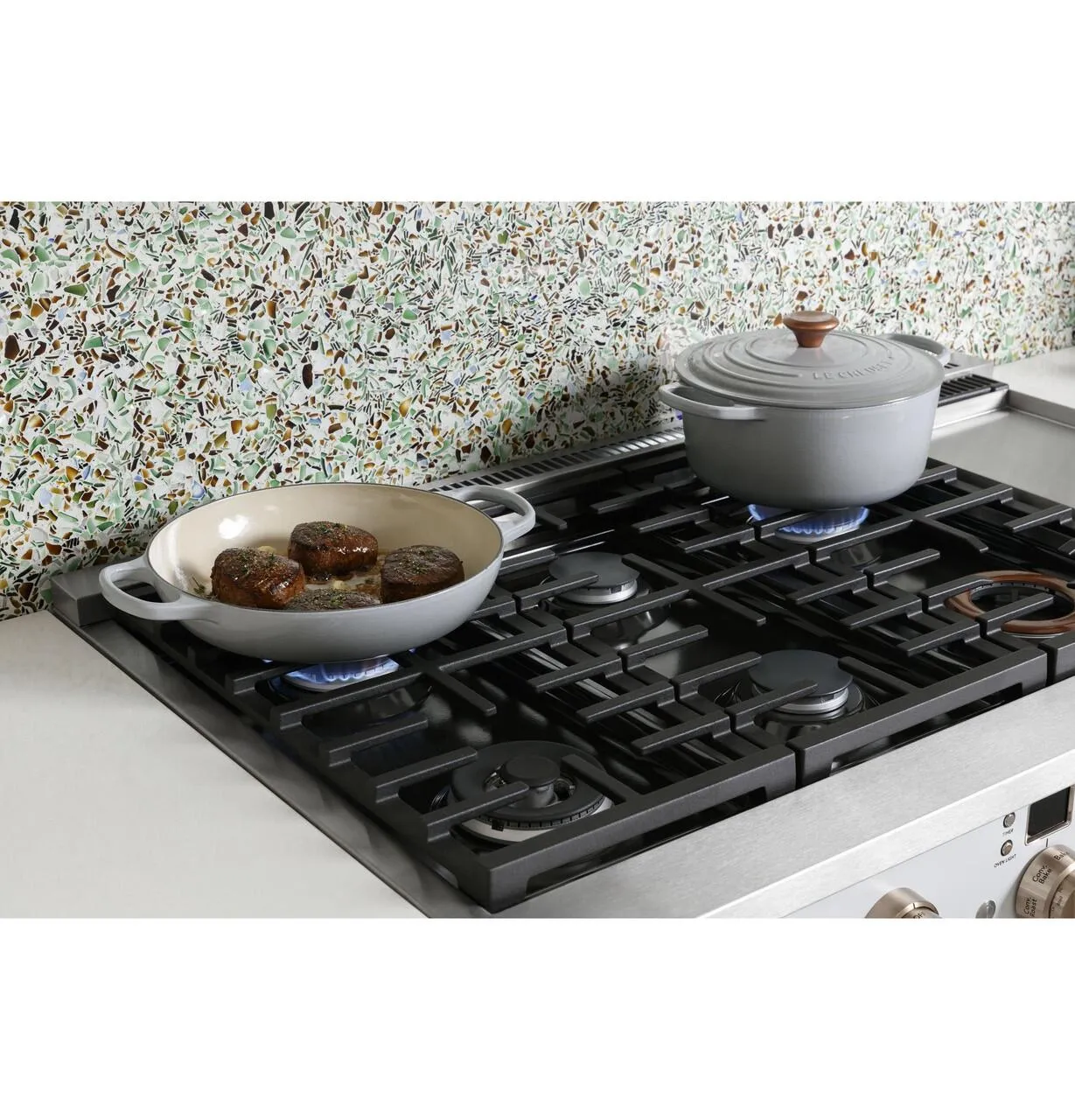 Cafe C2Y486P4TW2 Caf&#8482; 48 Smart Dual-Fuel Commercial-Style Range With 6 Burners And Griddle (Natural Gas)