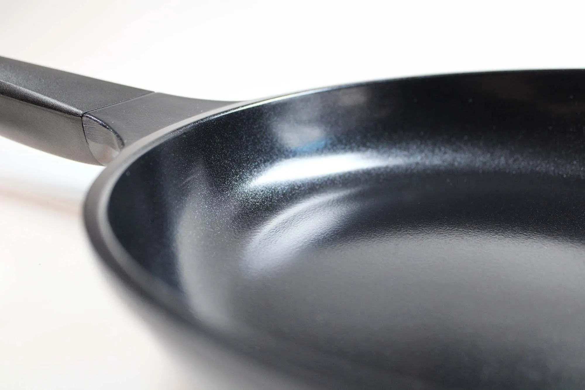 Evaco / Cast Non-Stick Ceramic Fry Pan - Multiple Sizes