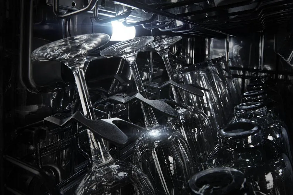 Jennair JDPSS246LM Noir&#8482; 24 Built-In Dishwasher. 38 Dba