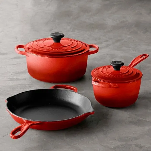 Le Creuset 5-Piece Signature Set. Cerise
