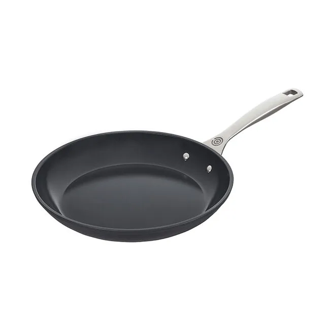 Le Creuset Essential Ceramic Non-Stick Fry Pan