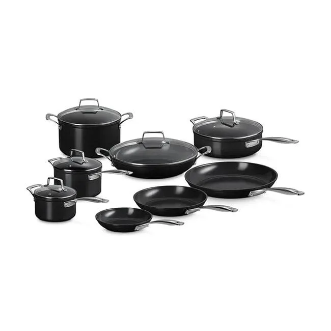 Le Creuset Essential Non-stick Ceramic 13-Piece Cookware Set