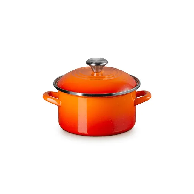 Le Creuset Petite Stock Pot. 3.8 Quart - Multiple Colors