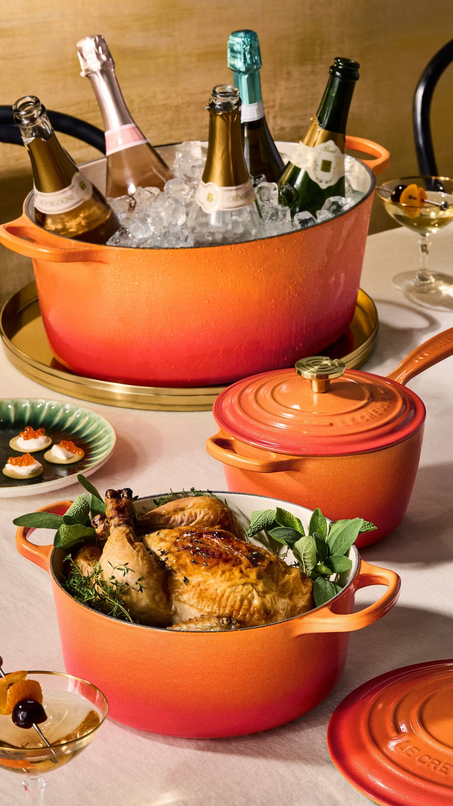 Le Creuset Signature Oval Oven with Crucible Knob - 15.5 Quart - Flamme Dore - Limited Edition