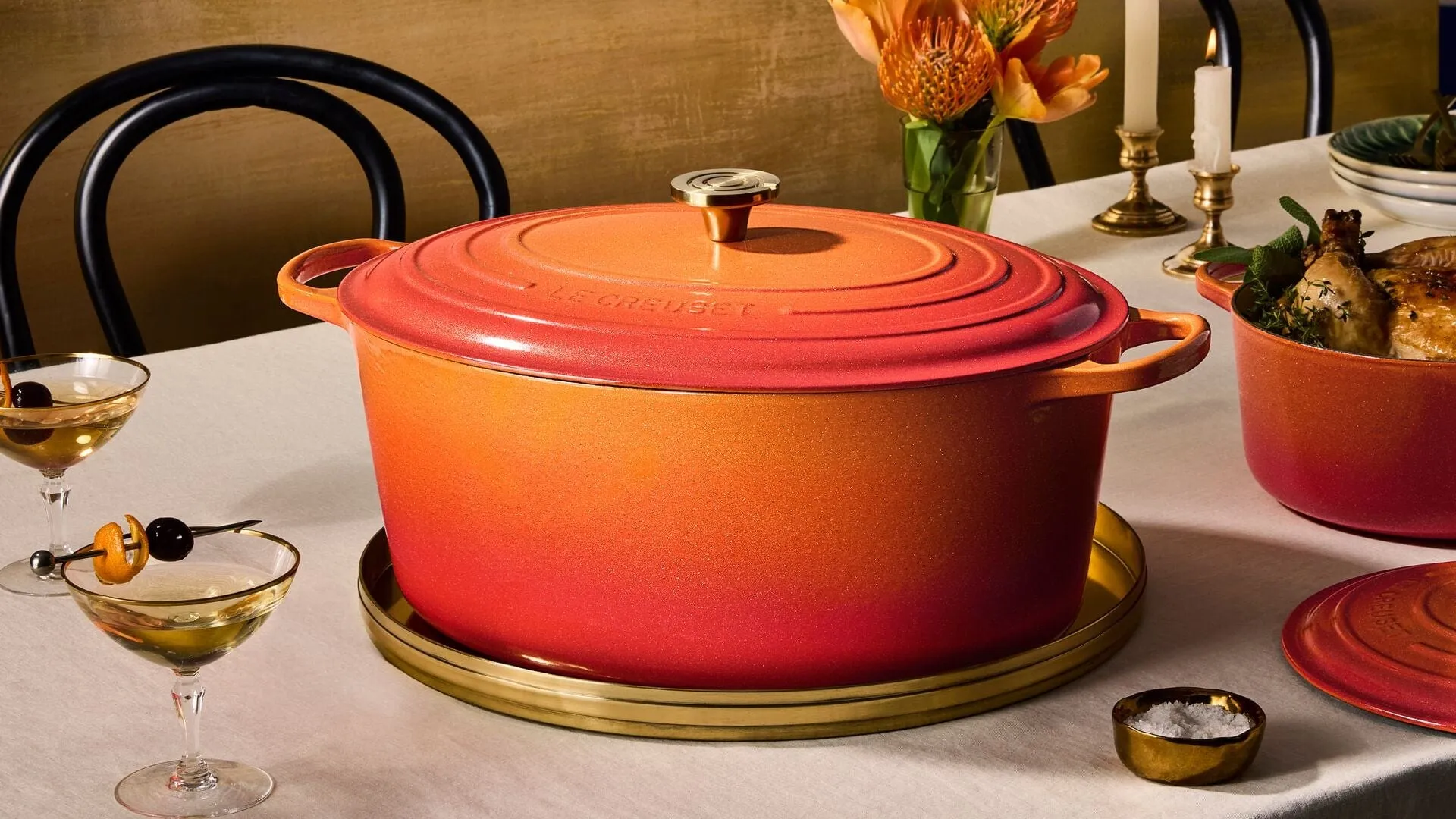 Le Creuset Signature Oval Oven with Crucible Knob - 15.5 Quart - Flamme Dore - Limited Edition