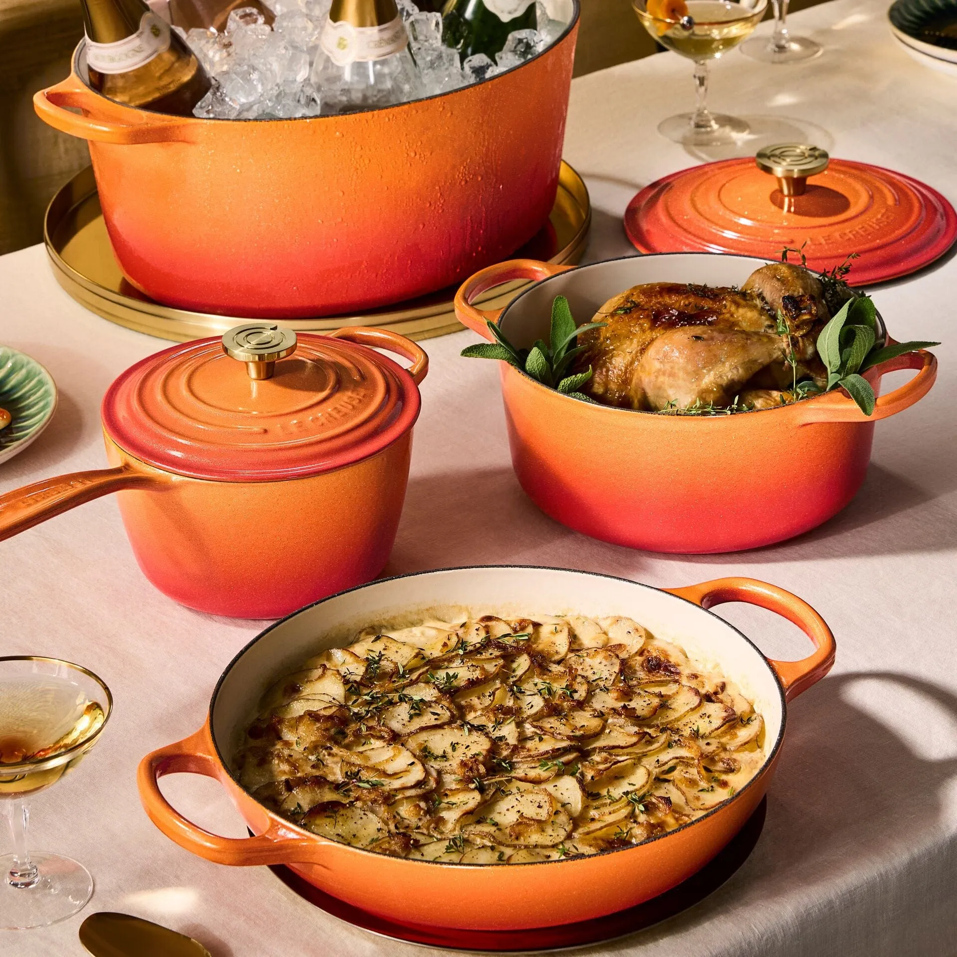 Le Creuset Signature Round Braiser with Crucible Knob - 5 Quart - Flamme Dore - Limited Edition
