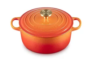 Le Creuset Signature Round Oven with Crucible Knob - 4.5 Quart - Flamme Dore - Limited Edition