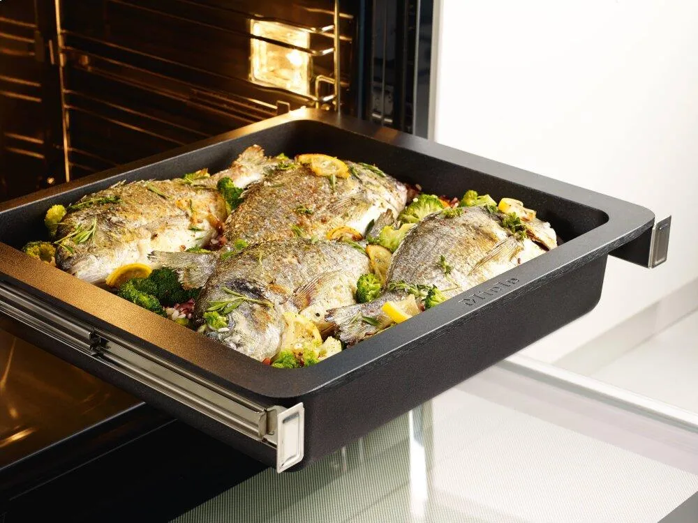 Miele HUB5001XL Hub 5001-Xl - Induction Gourmet Casserole Dish For Frying. Braising And Gratinating.