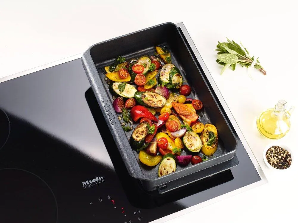 Miele HUB6222 Hub 62-22 - Induction Gourmet Casserole Dish For Frying. Braising And Gratinating.