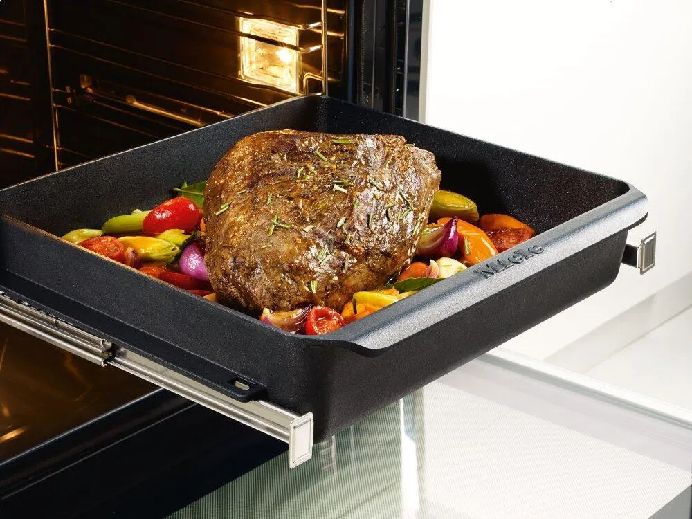 Miele HUB6235 Hub 62-35 - Induction Gourmet Casserole Dish For Frying. Braising And Gratinating.