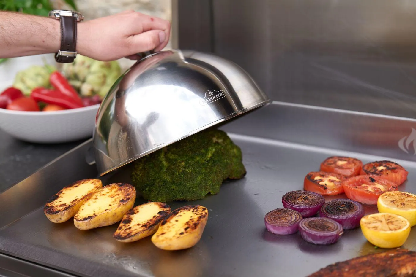 Napoleon Bbq BIG32FTPSS Built-In 700 Series 32 Griddle Stainless Steel . Propane. Stainless Steel