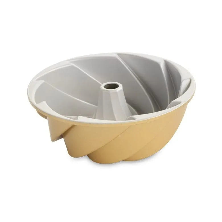 Nordic Ware 6 Cup Heritage Bundt Pan