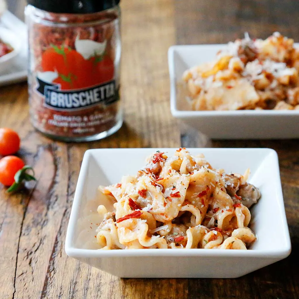 Olivelle Gift Set - Bucatini Pasta. Pasta Rocks. Tuscan Herb Infused Olive Oil. Bruschetta Dried Herb Blend. Smokey Bacon Sea Salt