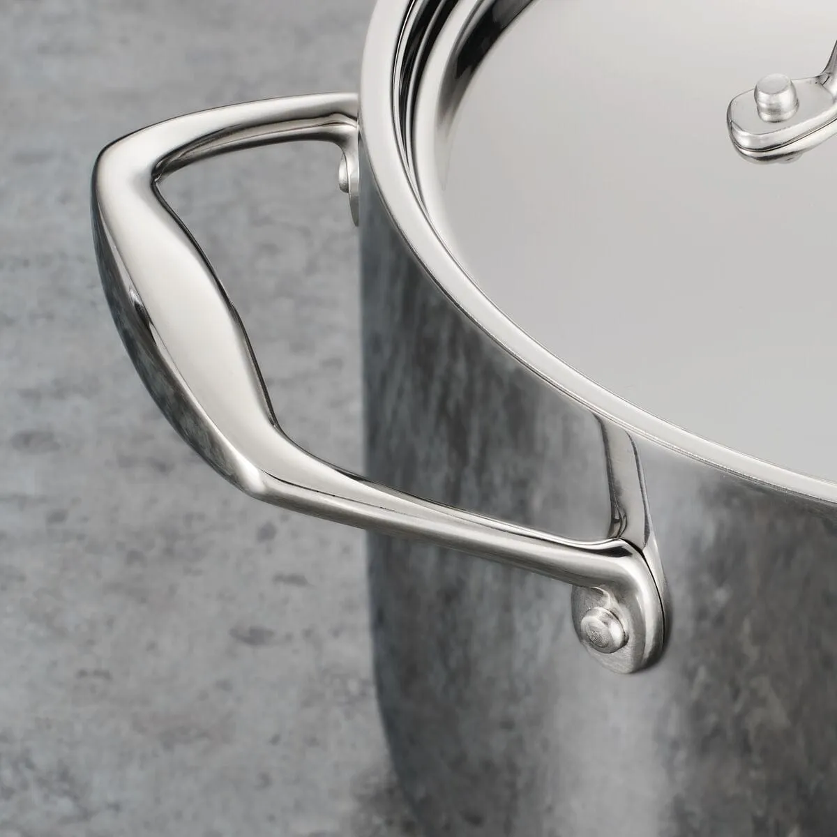 Tramontina 5 Quart Dutch Oven