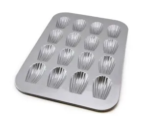 USA Pan 16-Well Madeleine Pan