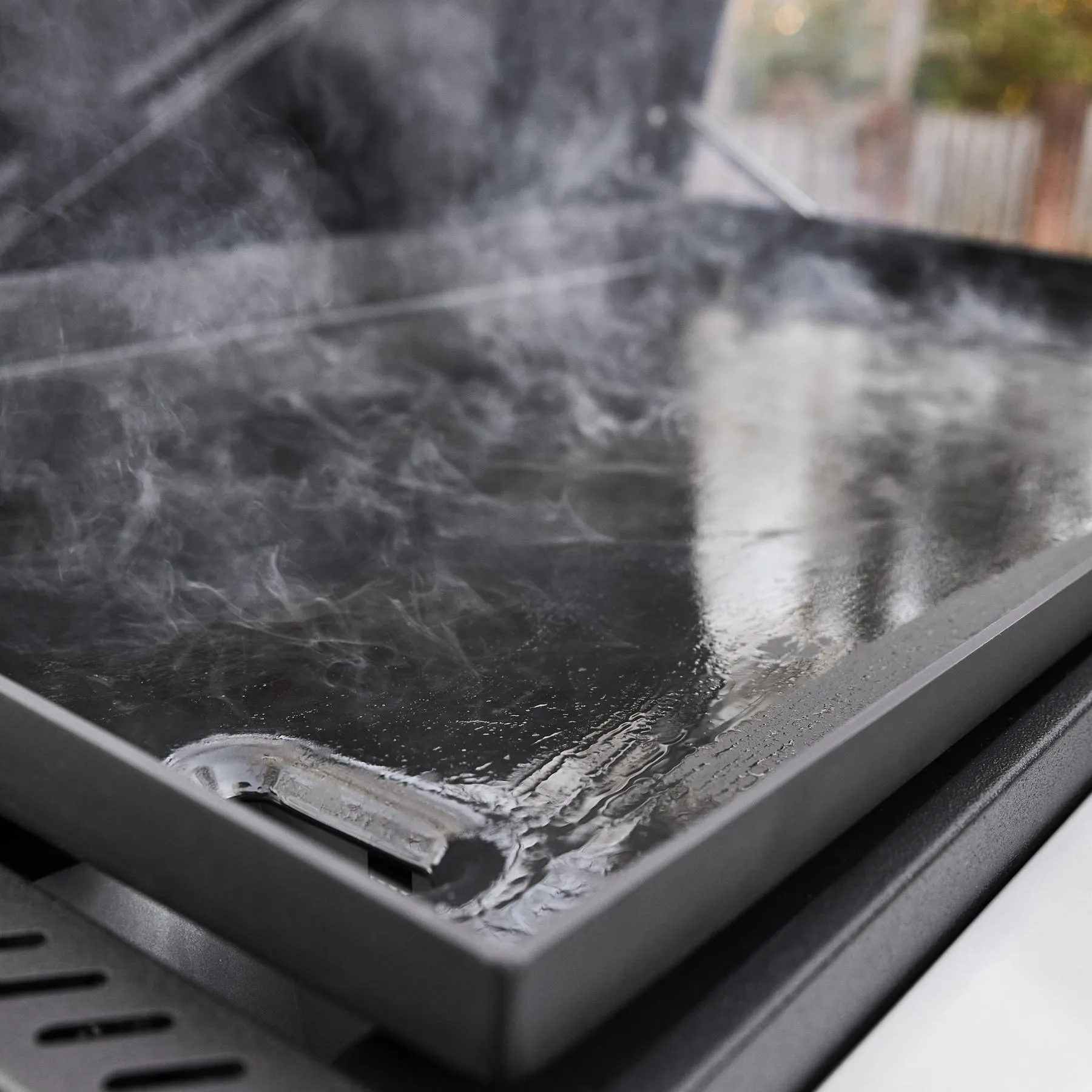 Weber 1501350 Slate 36 Rust-Resistant Griddle (Natural Gas) - Black